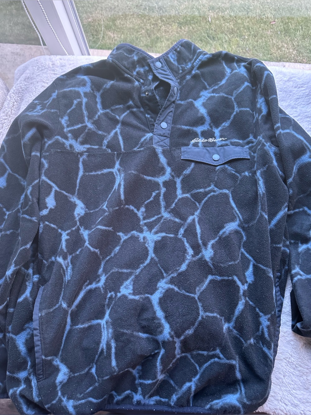 EDDIE BAUER Men’s Camo Fleece Sweater 🌀